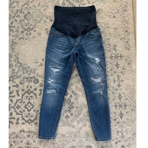 Liz Lange cropped Maternity Jeans